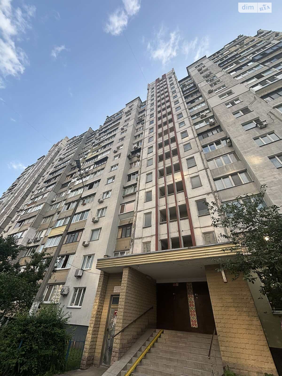 Продаж двокімнатної квартири в Києві, на вул. Вишняківська 12А, район Харківський Масив фото 1 Продаж двокімнатної квартири в Києві, на вул. Вишняківська 12А, район Харківський Масив фото 1