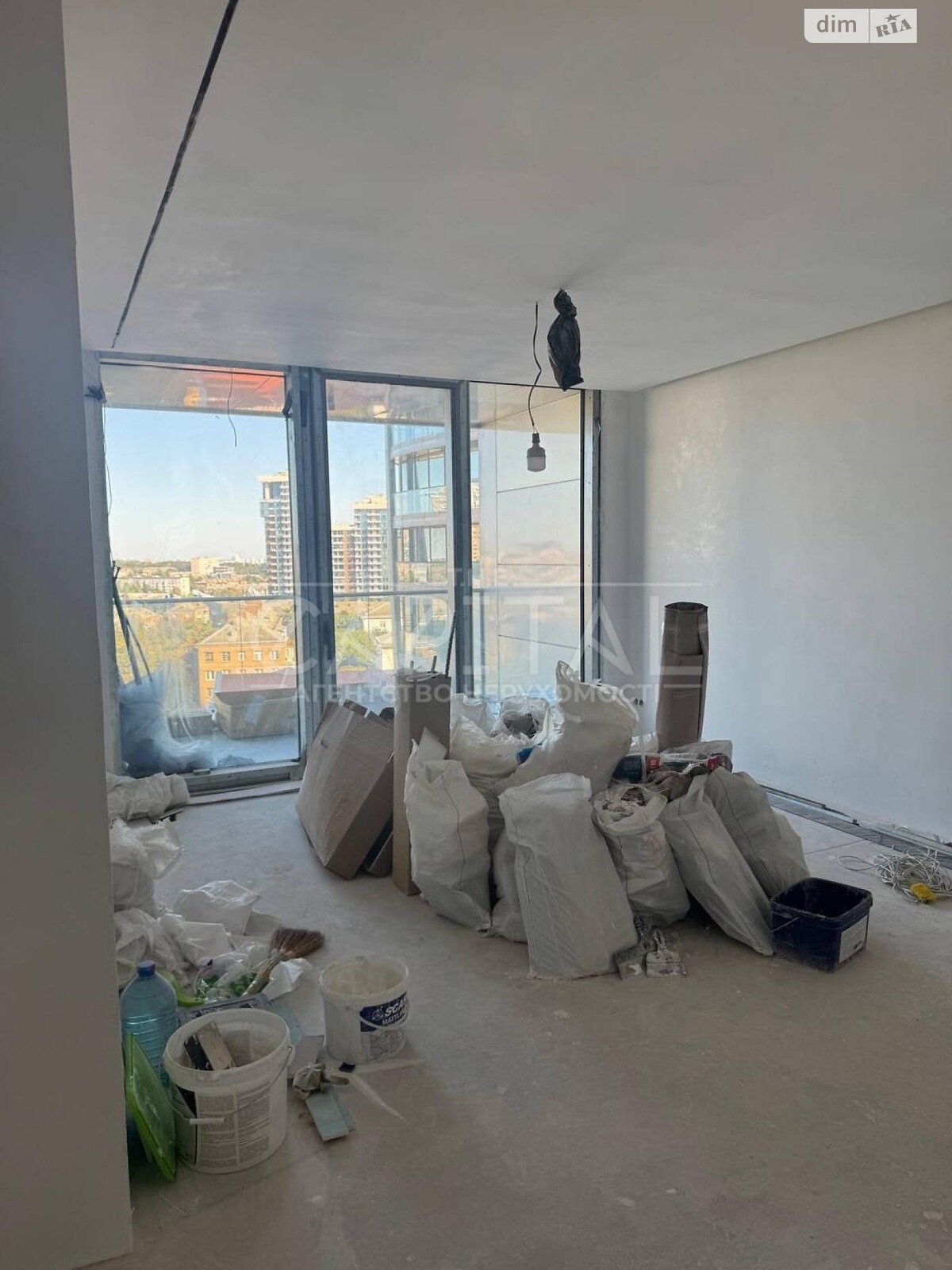 Продажа трехкомнатной квартиры в Киеве, на ул. Иоанна Павла II 12, фото 1