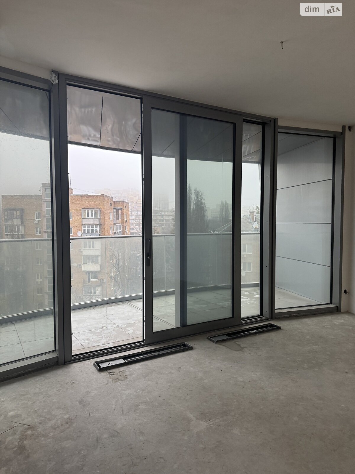 Продажа трехкомнатной квартиры в Киеве, на ул. Иоанна Павла II 12, фото 1