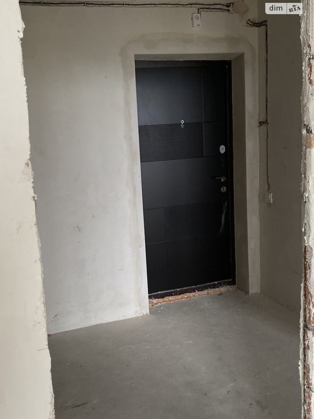 Продаж однокімнатної квартири в Києві, на вул. Івана Виговського 10Л, фото 1