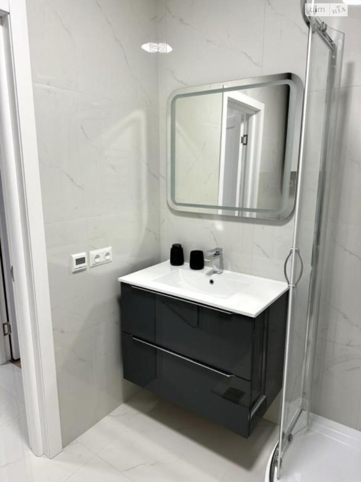 Продаж однокімнатної квартири в Києві, на вул. Івана Виговського 10Д, фото 1 Продаж однокімнатної квартири в Києві, на вул. Івана Виговського 10Д, фото 1