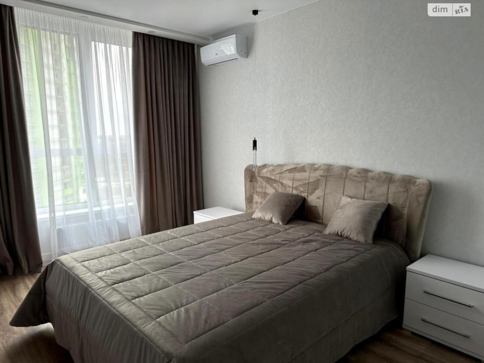 Продаж однокімнатної квартири в Києві, на вул. Івана Виговського 10Д, фото 1 Продаж однокімнатної квартири в Києві, на вул. Івана Виговського 10Д, фото 1