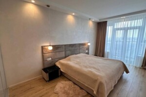 Продажа трехкомнатной квартиры в Киеве, на просп. Берестейский 5В, район Железнодорожный Массив фото 2