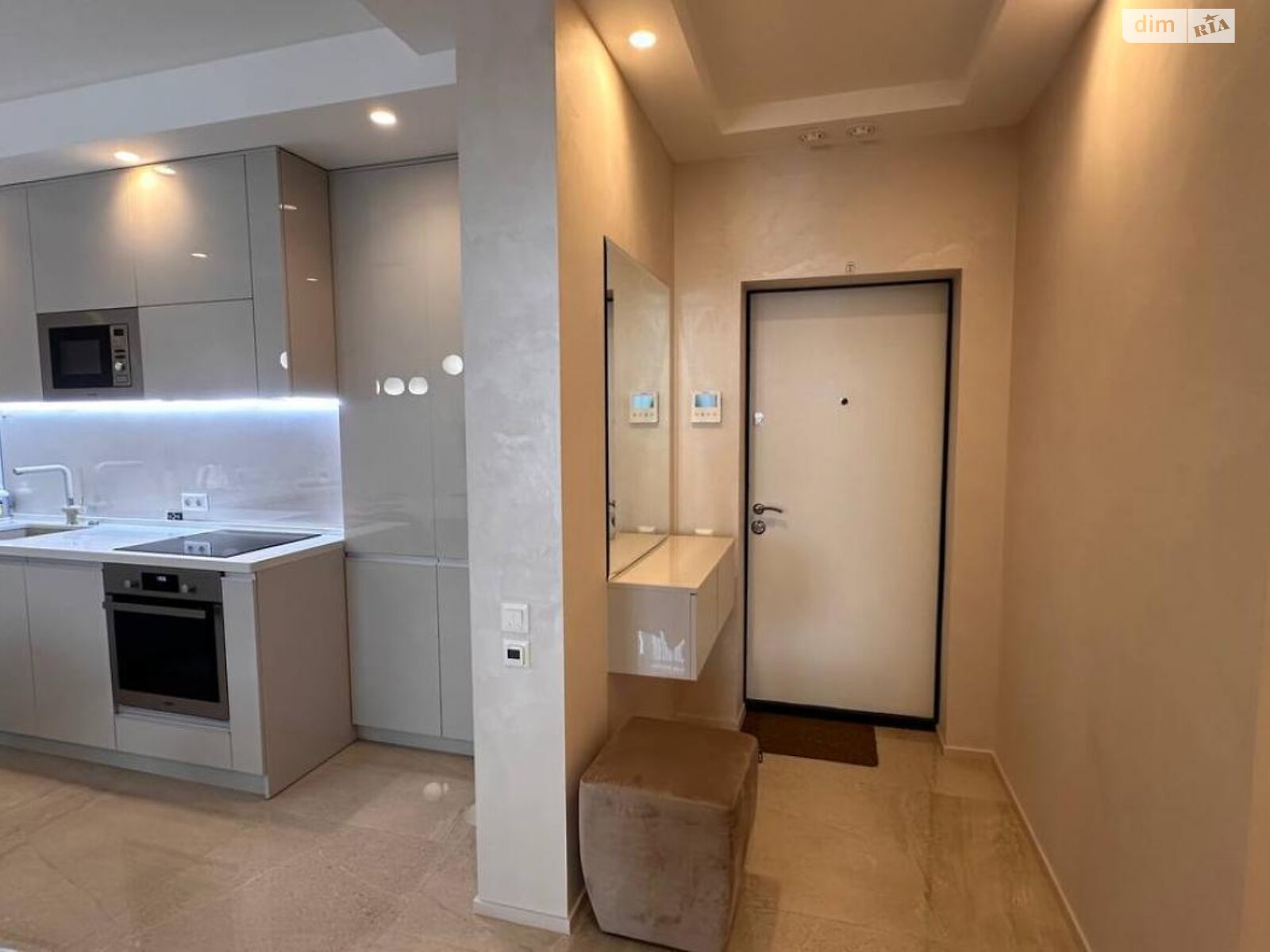 Продажа трехкомнатной квартиры в Киеве, на просп. Берестейский 5В, район Железнодорожный Массив фото 1 Продажа трехкомнатной квартиры в Киеве, на просп. Берестейский 5В, район Железнодорожный Массив фото 1