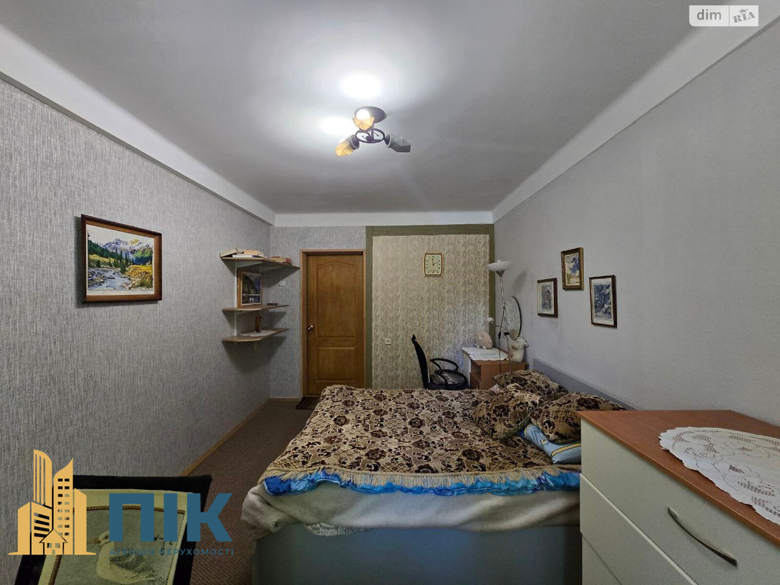 Продажа двухкомнатной квартиры в Киеве, на ул. Романа Ратушного 33, район Железнодорожный Массив фото 1 Продажа двухкомнатной квартиры в Киеве, на ул. Романа Ратушного 33, район Железнодорожный Массив фото 1