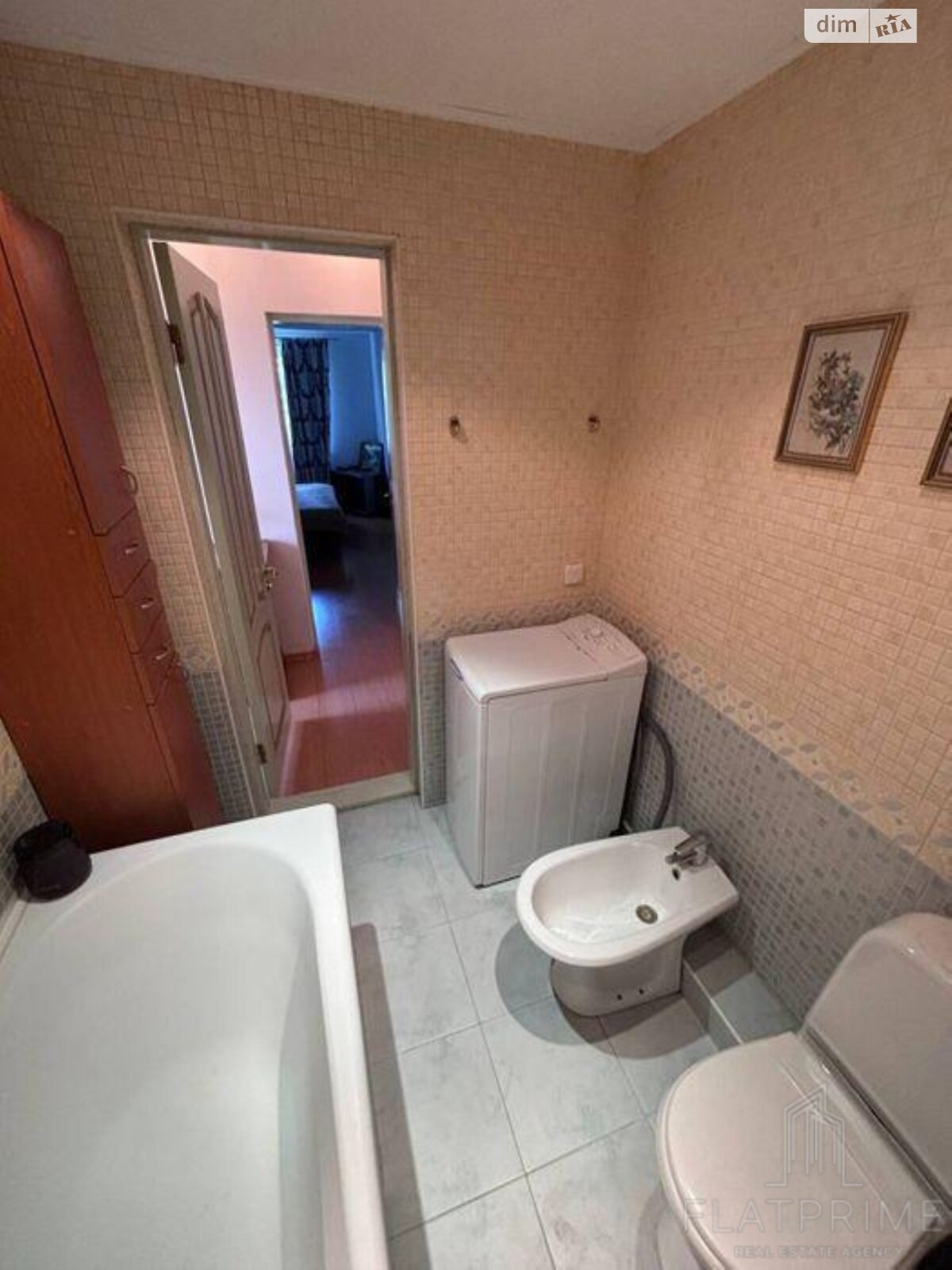 Продаж двокімнатної квартири в Києві, на вул. Романа Ратушного 37, район Залізничний Масив фото 1 Продаж двокімнатної квартири в Києві, на вул. Романа Ратушного 37, район Залізничний Масив фото 1