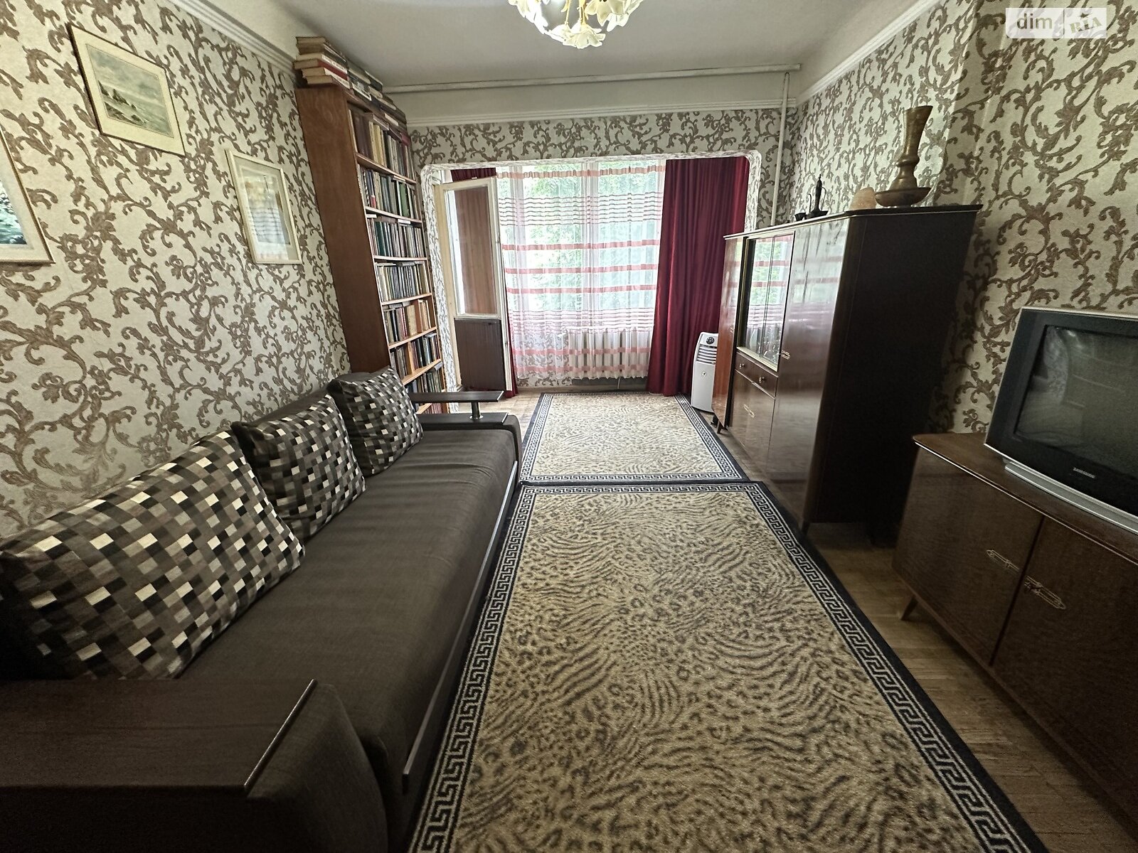 Продажа двухкомнатной квартиры в Киеве, на ул. Романа Ратушного 33, район Железнодорожный Массив фото 1 Продажа двухкомнатной квартиры в Киеве, на ул. Романа Ратушного 33, район Железнодорожный Массив фото 1