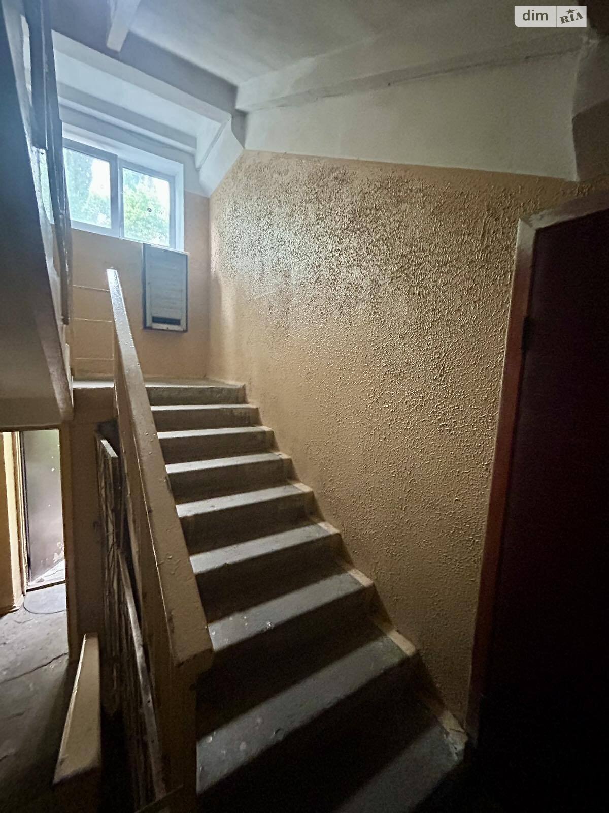 Продаж трикімнатної квартири в Києві, на вул. Романа Ратушного 29, район Залізничний Масив фото 1 Продаж трикімнатної квартири в Києві, на вул. Романа Ратушного 29, район Залізничний Масив фото 1