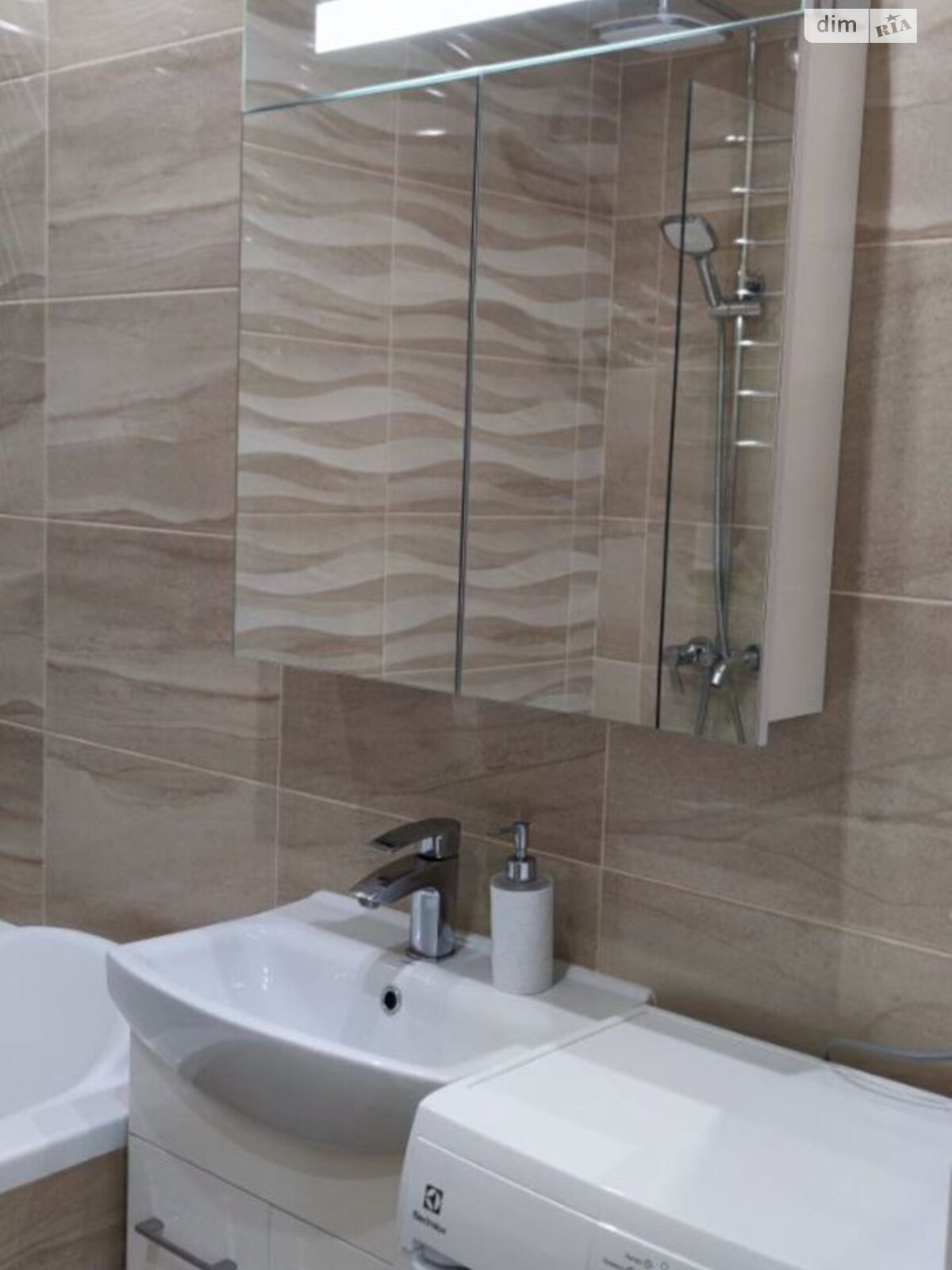 Продажа однокомнатной квартиры в Киеве, на ул. Журавлиная 2, район Жуляны фото 1 Продажа однокомнатной квартиры в Киеве, на ул. Журавлиная 2, район Жуляны фото 1