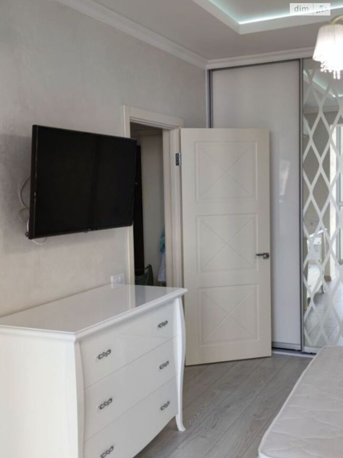 Продажа однокомнатной квартиры в Киеве, на ул. Журавлиная 2, район Жуляны фото 1 Продажа однокомнатной квартиры в Киеве, на ул. Журавлиная 2, район Жуляны фото 1