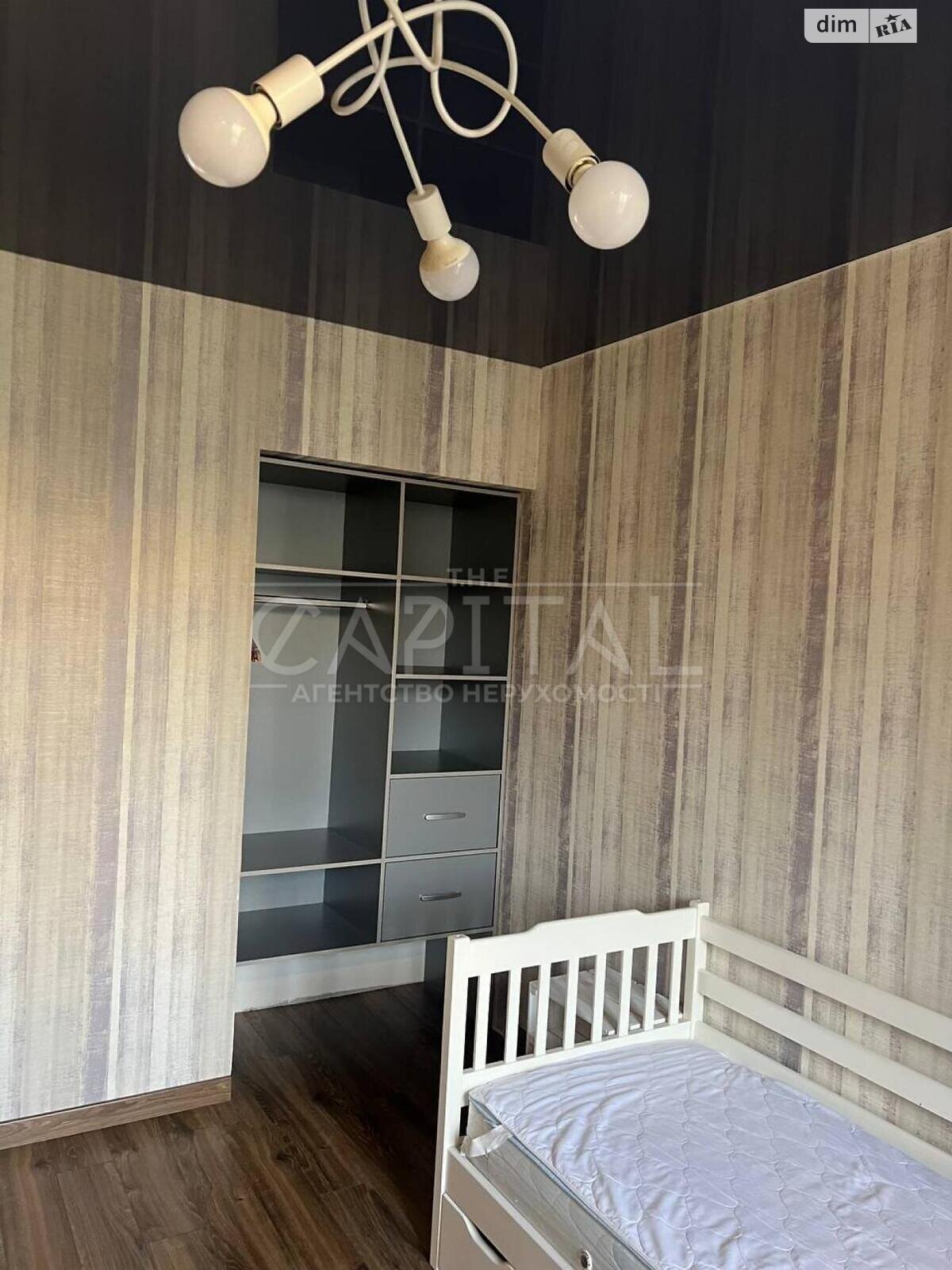 Продаж трикімнатної квартири в Києві, на вул. Журавлина 2, район Жуляни фото 1