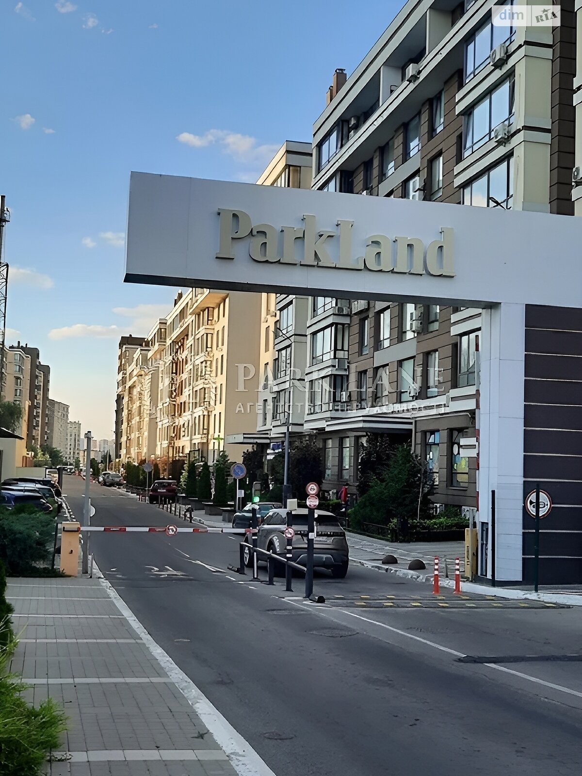 Продажа двухкомнатной квартиры в Киеве, на ул. Лучистая 42, район Жуляны фото 1 Продажа двухкомнатной квартиры в Киеве, на ул. Лучистая 42, район Жуляны фото 1