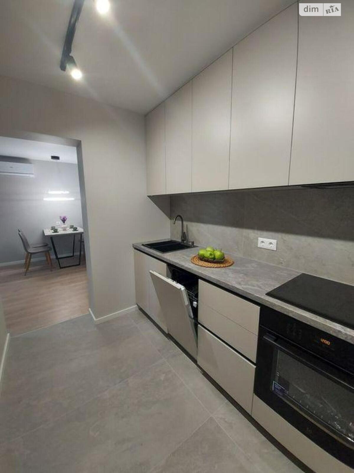 Продаж двокімнатної квартири в Києві, на вул. Михайла Максимовича 32, район Жуляни фото 1 Продаж двокімнатної квартири в Києві, на вул. Михайла Максимовича 32, район Жуляни фото 1