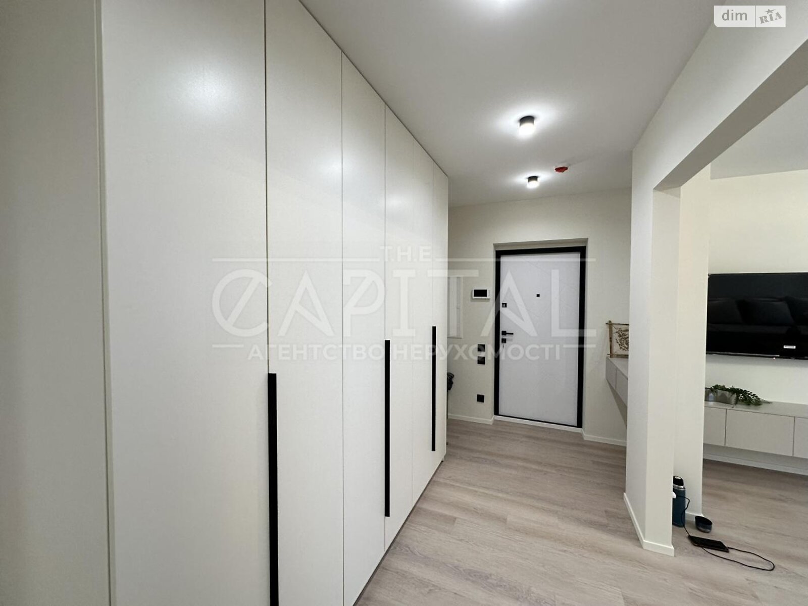 Продаж трикімнатної квартири в Києві, на вул. Михайла Максимовича 32Б, район Жуляни фото 1