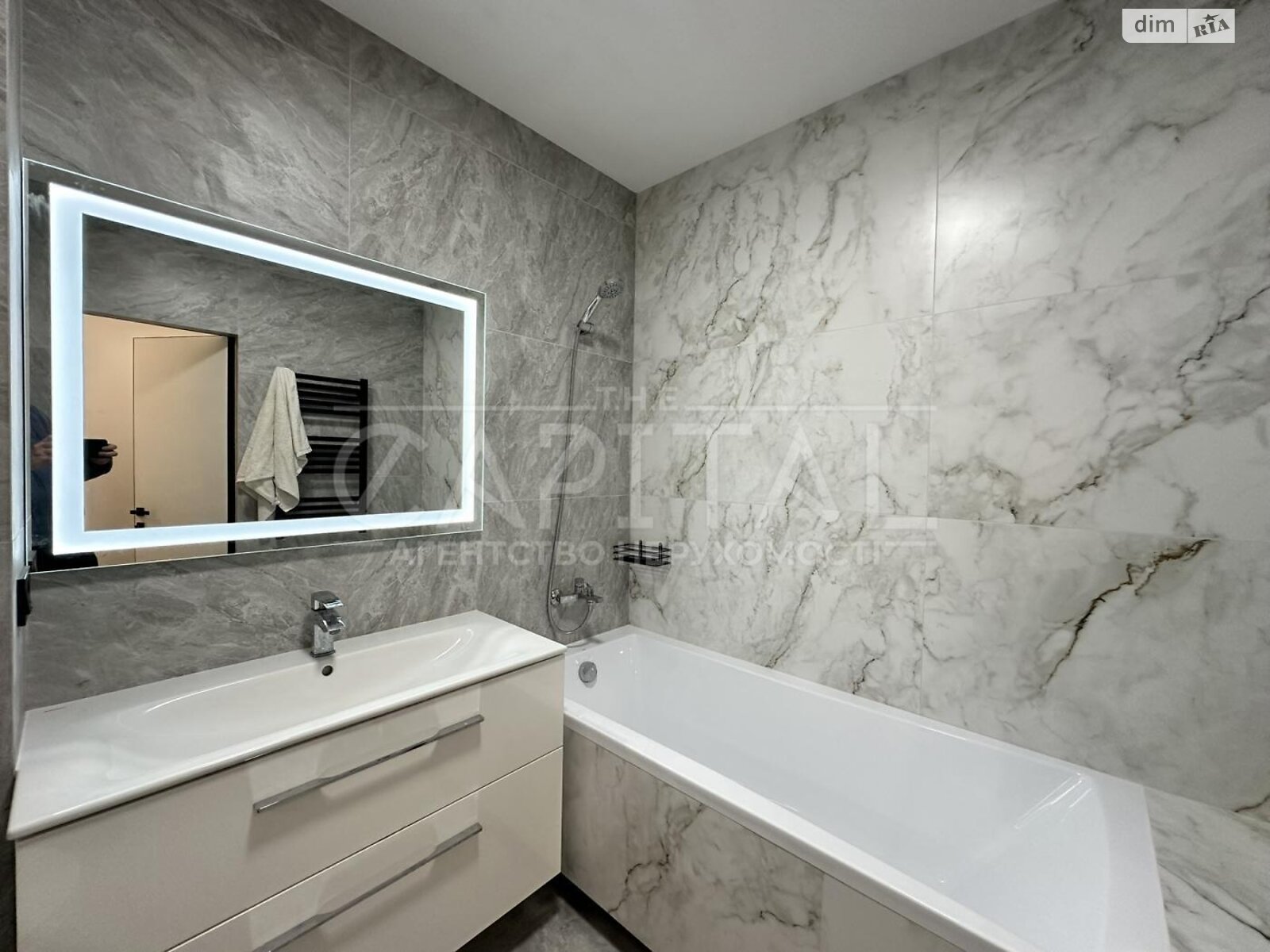 Продаж трикімнатної квартири в Києві, на вул. Михайла Максимовича 32Б, район Жуляни фото 1