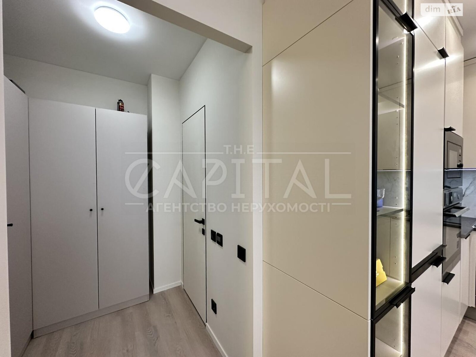 Продаж трикімнатної квартири в Києві, на вул. Михайла Максимовича 32Б, район Жуляни фото 1