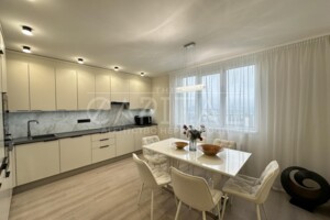 Продаж трикімнатної квартири в Києві, на вул. Михайла Максимовича 32Б, район Жуляни фото 2