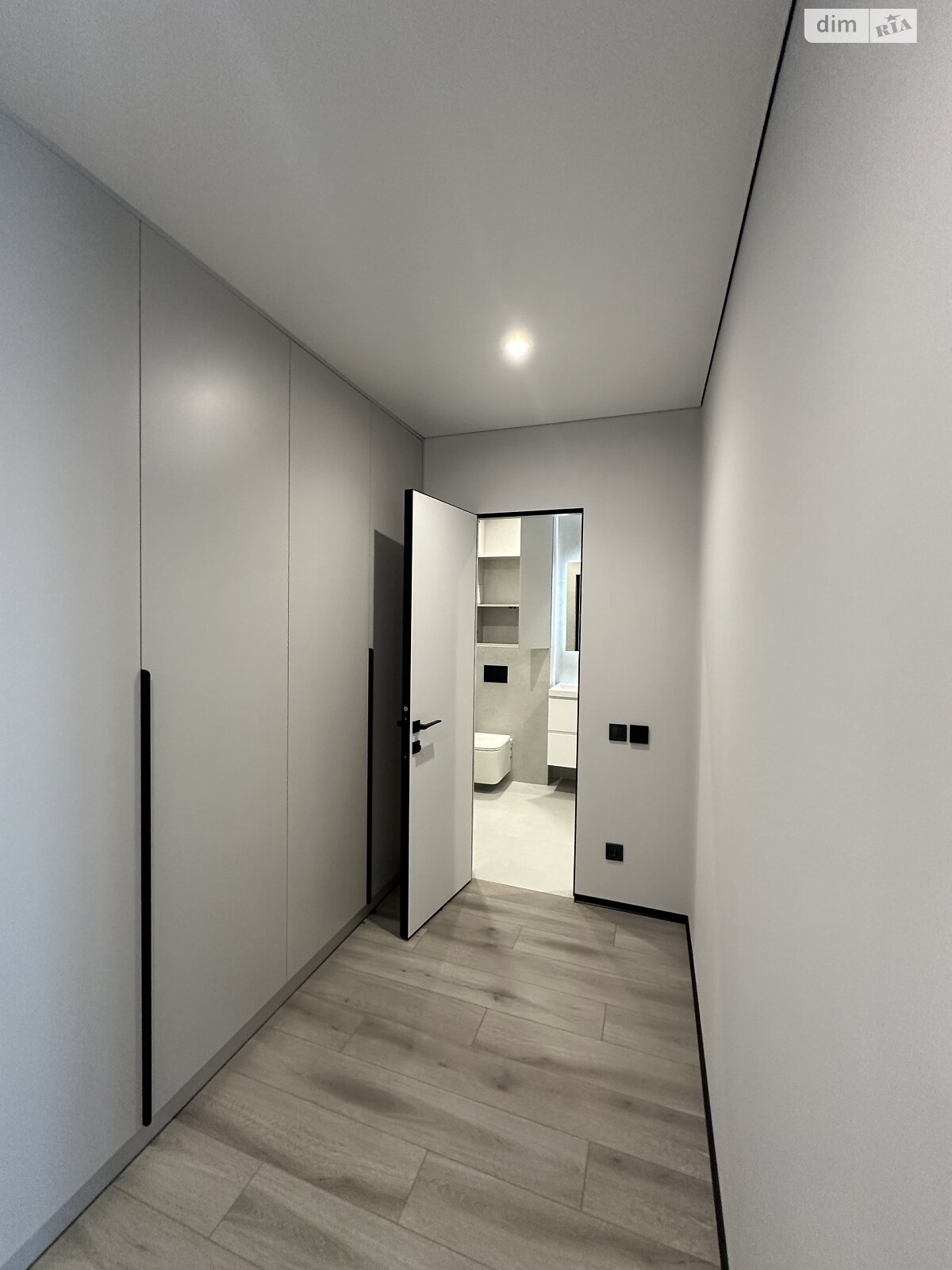 Продажа однокомнатной квартиры в Киеве, на ул. Михаила Максимовича 32А, район Жуляны фото 1