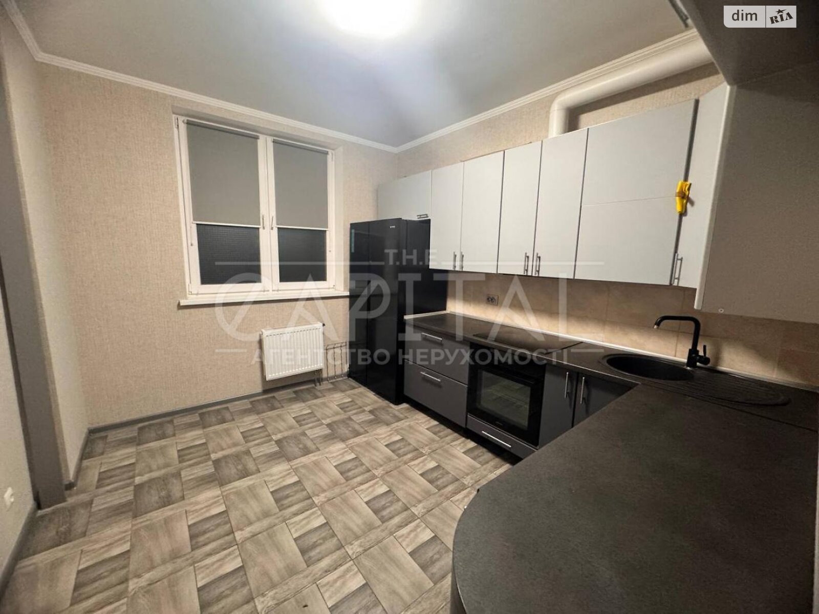 Продажа трехкомнатной квартиры в Киеве, на ул. Михаила Максимовича, район Жуляны фото 1