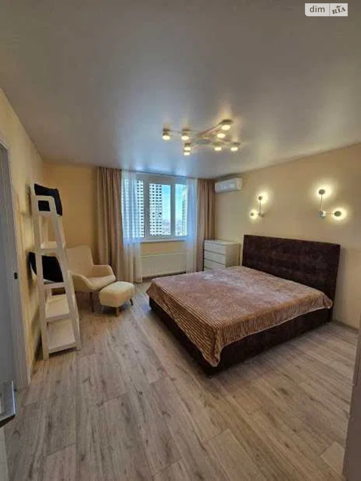 Продажа однокомнатной квартиры в Киеве, на ул. Михаила Максимовича 32, район Жуляны фото 1 Продажа однокомнатной квартиры в Киеве, на ул. Михаила Максимовича 32, район Жуляны фото 1