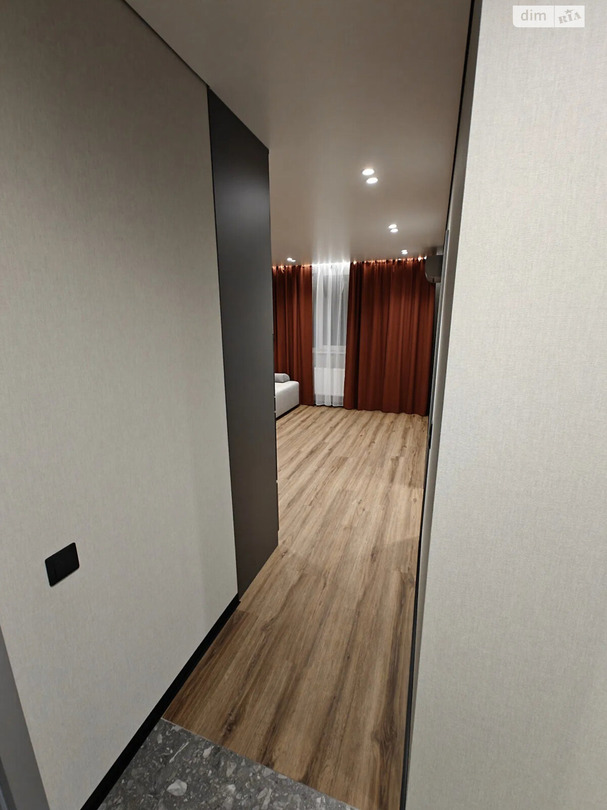 Продажа однокомнатной квартиры в Киеве, на ул. Михаила Максимовича 32А, район Жуляны фото 1