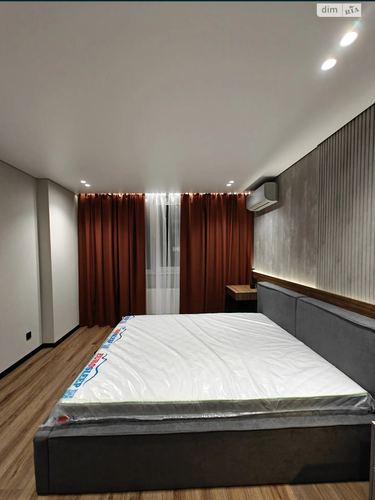 Продажа однокомнатной квартиры в Киеве, на ул. Михаила Максимовича 32А, район Жуляны фото 1