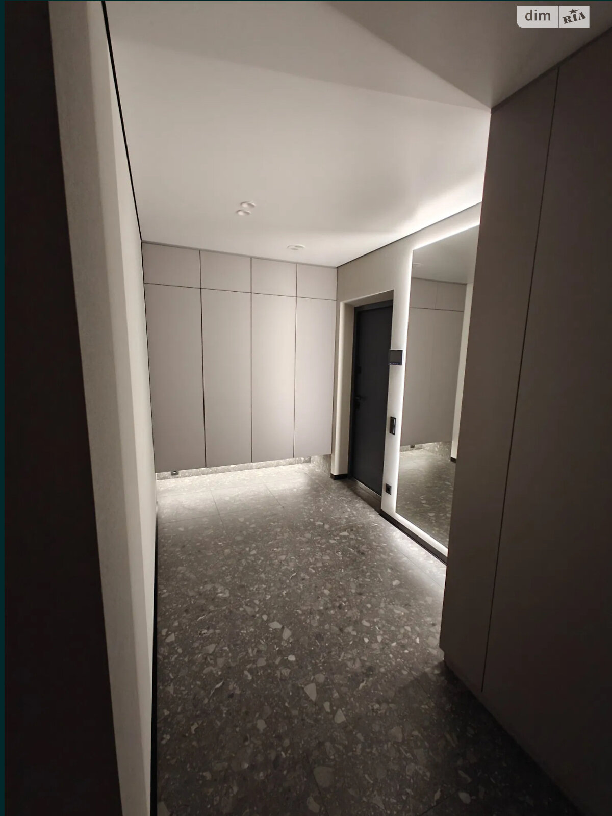 Продажа однокомнатной квартиры в Киеве, на ул. Михаила Максимовича 32А, район Жуляны фото 1