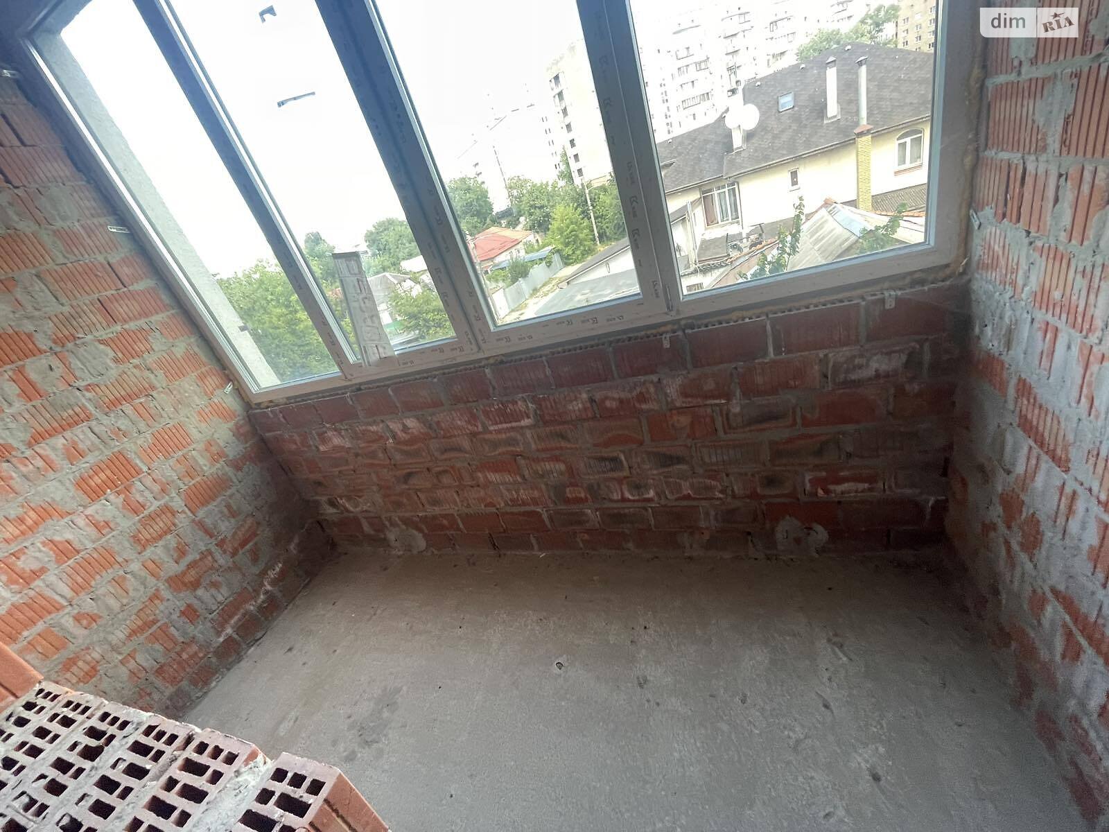 Продажа трехкомнатной квартиры в Киеве, на ул. Августина Волошина 32А, район Караваевы Дачи фото 1 Продажа трехкомнатной квартиры в Киеве, на ул. Августина Волошина 32А, район Караваевы Дачи фото 1