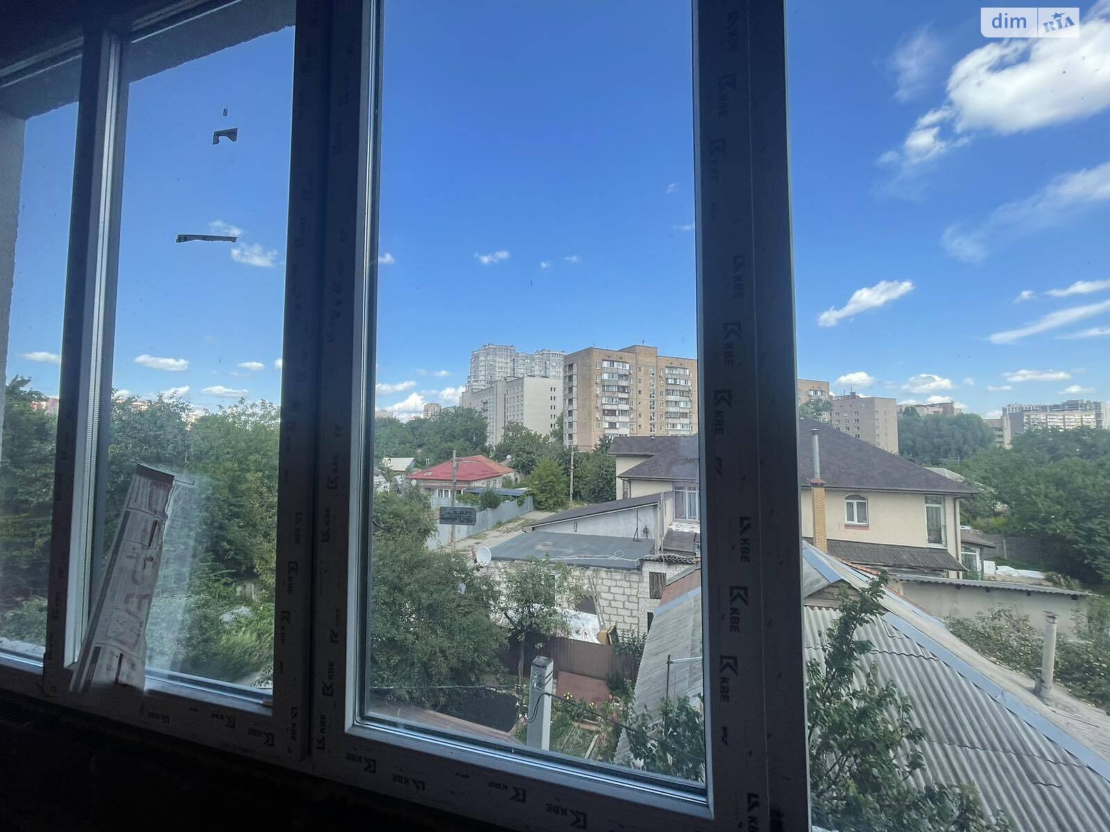 Продажа трехкомнатной квартиры в Киеве, на ул. Августина Волошина 32А, район Караваевы Дачи фото 1 Продажа трехкомнатной квартиры в Киеве, на ул. Августина Волошина 32А, район Караваевы Дачи фото 1