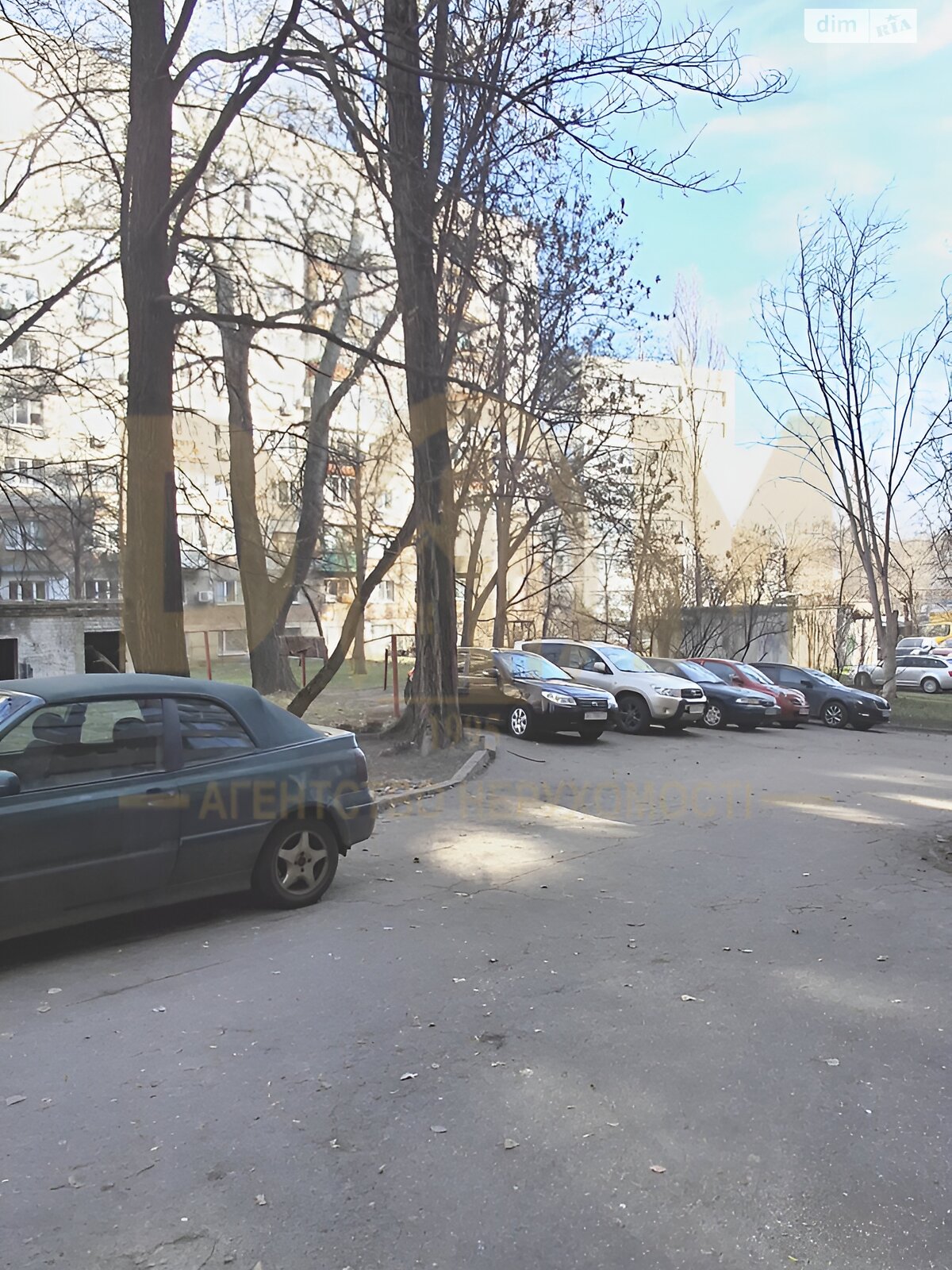 Продаж трикімнатної квартири в Києві, на вул. Борщагівська 139/141, район Караваєві Дачі фото 1 Продаж трикімнатної квартири в Києві, на вул. Борщагівська 139/141, район Караваєві Дачі фото 1