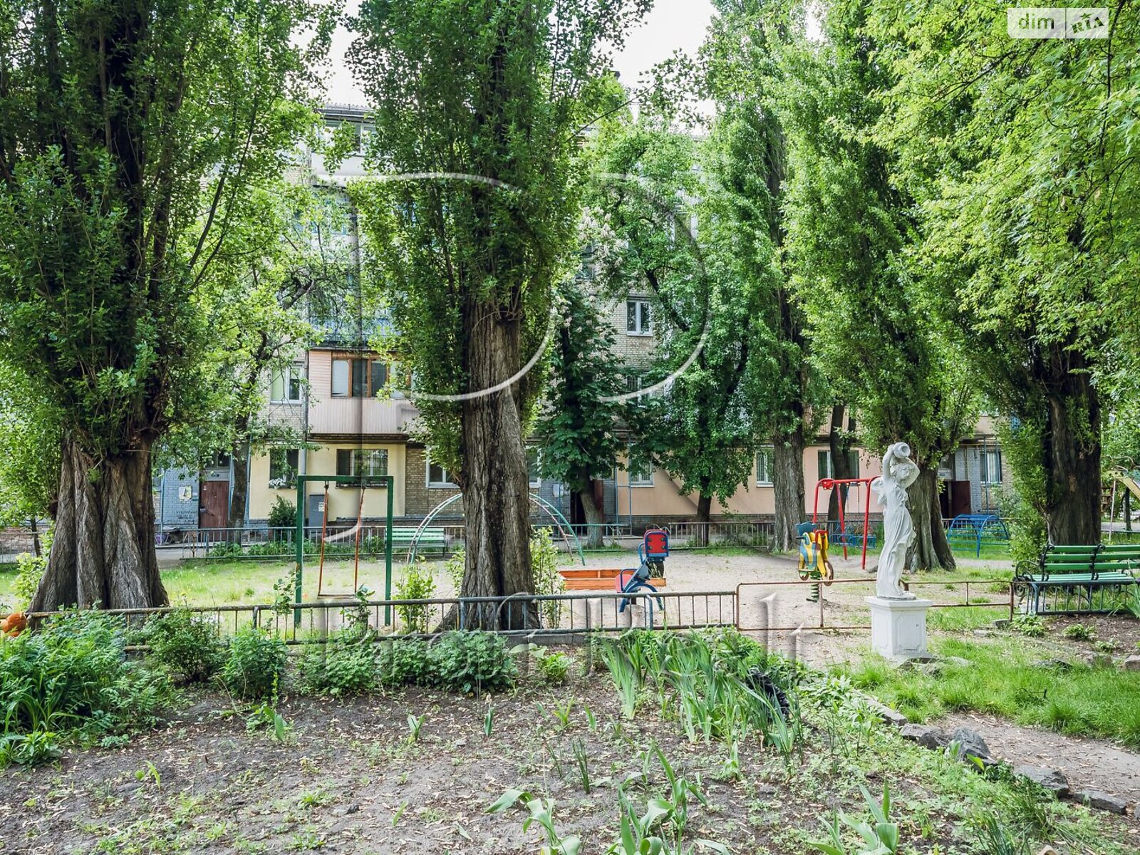 Продажа трехкомнатной квартиры в Киеве, на ул. Борщаговская 99, район Караваевы Дачи фото 1 Продажа трехкомнатной квартиры в Киеве, на ул. Борщаговская 99, район Караваевы Дачи фото 1