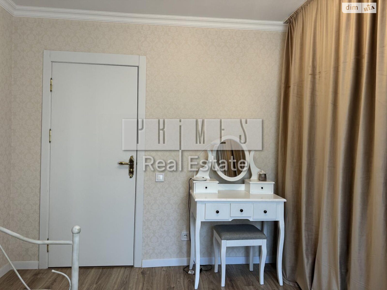 Продажа трехкомнатной квартиры в Киеве, на ул. Дашавская, район Караваевы Дачи фото 1 Продажа трехкомнатной квартиры в Киеве, на ул. Дашавская, район Караваевы Дачи фото 1