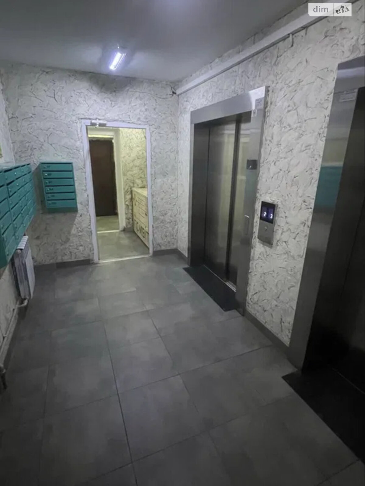 Продажа трехкомнатной квартиры в Киеве, на ул. Гетьмана Вадима 46, район Караваевы Дачи фото 1 Продажа трехкомнатной квартиры в Киеве, на ул. Гетьмана Вадима 46, район Караваевы Дачи фото 1