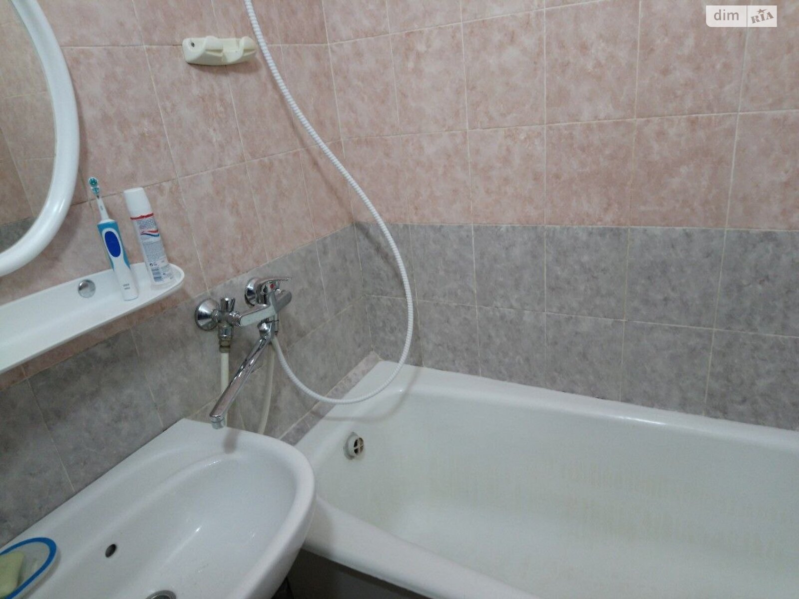 Продажа двухкомнатной квартиры в Киеве, на ул. Гетьмана Вадима 44, район Караваевы Дачи фото 1 Продажа двухкомнатной квартиры в Киеве, на ул. Гетьмана Вадима 44, район Караваевы Дачи фото 1