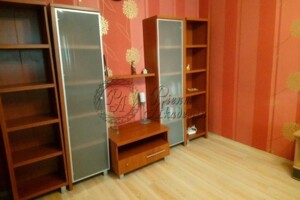 Продажа двухкомнатной квартиры в Киеве, на ул. Гетьмана Вадима, район Караваевы Дачи фото 2