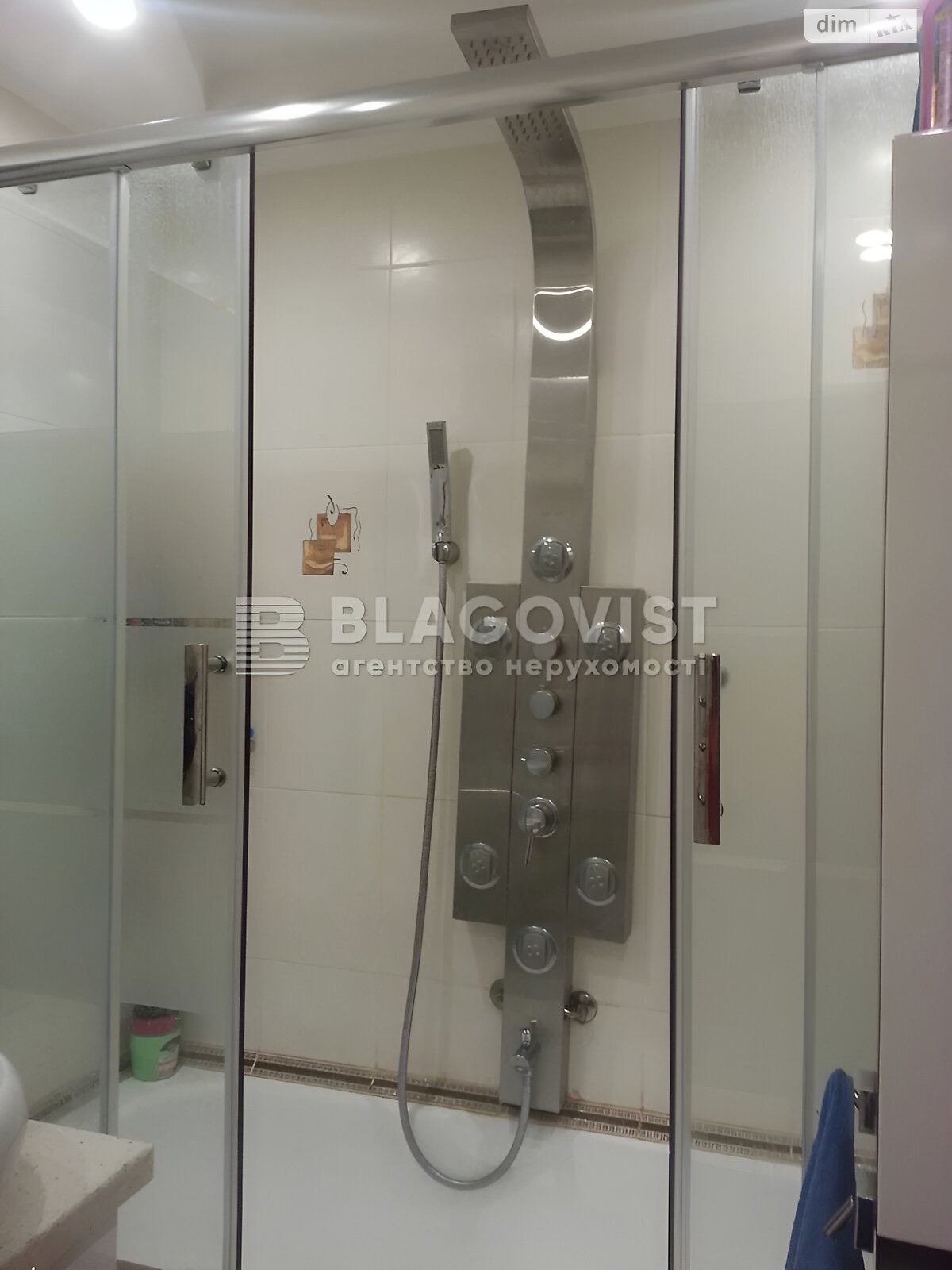 Продажа двухкомнатной квартиры в Киеве, на ул. Нежинская 10, район Караваевы Дачи фото 1 Продажа двухкомнатной квартиры в Киеве, на ул. Нежинская 10, район Караваевы Дачи фото 1