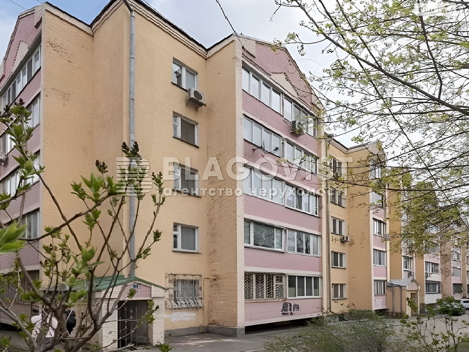 Продажа двухкомнатной квартиры в Киеве, на ул. Нежинская 10, район Караваевы Дачи фото 1 Продажа двухкомнатной квартиры в Киеве, на ул. Нежинская 10, район Караваевы Дачи фото 1