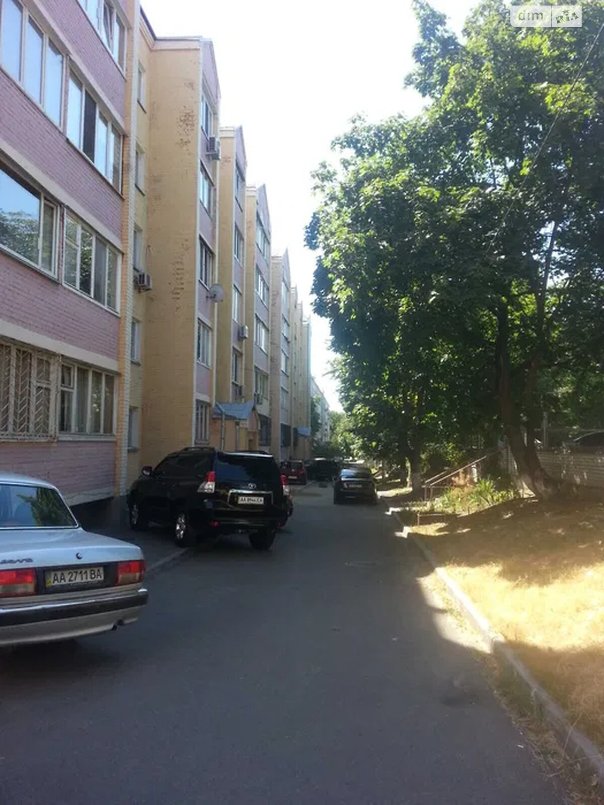 Продаж двокімнатної квартири в Києві, на вул. Ніжинська 10, район Караваєві Дачі фото 1 Продаж двокімнатної квартири в Києві, на вул. Ніжинська 10, район Караваєві Дачі фото 1