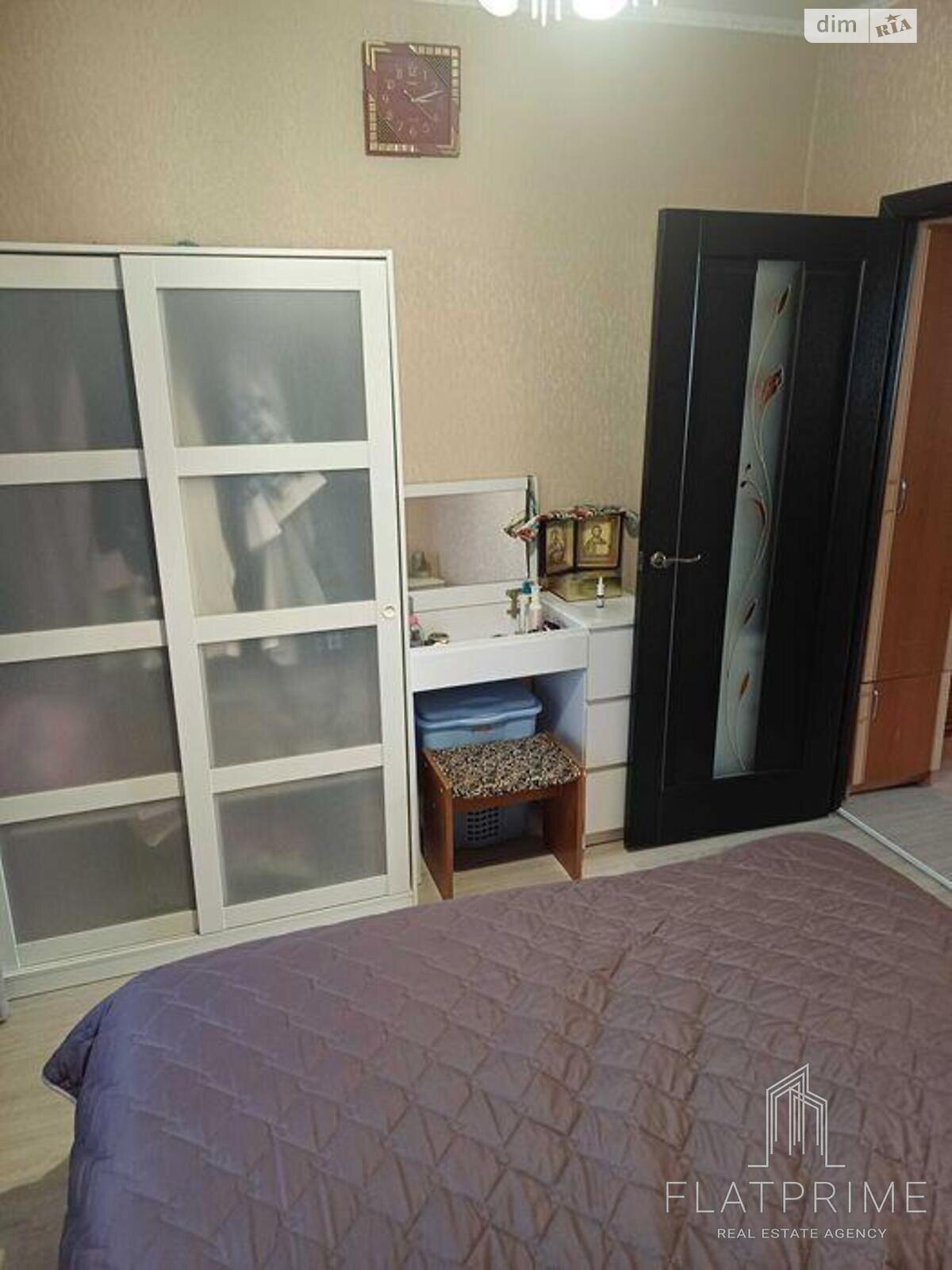 Продаж трикімнатної квартири в Києві, на вул. Ніжинська 7, район Караваєві Дачі фото 1 Продаж трикімнатної квартири в Києві, на вул. Ніжинська 7, район Караваєві Дачі фото 1