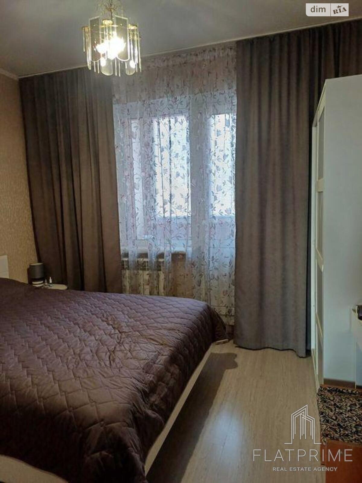 Продаж трикімнатної квартири в Києві, на вул. Ніжинська 7, район Караваєві Дачі фото 1 Продаж трикімнатної квартири в Києві, на вул. Ніжинська 7, район Караваєві Дачі фото 1