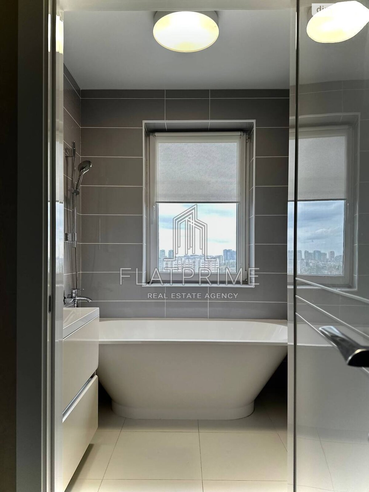 Продажа трехкомнатной квартиры в Киеве, на ул. Нижнеключевая 14, район Соломенский фото 1 Продажа трехкомнатной квартиры в Киеве, на ул. Нижнеключевая 14, район Соломенский фото 1