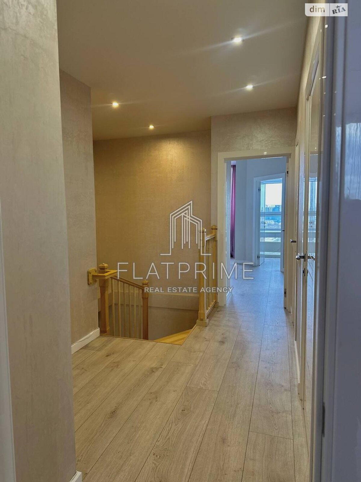 Продажа трехкомнатной квартиры в Киеве, на ул. Нижнеключевая 14, район Соломенский фото 1 Продажа трехкомнатной квартиры в Киеве, на ул. Нижнеключевая 14, район Соломенский фото 1