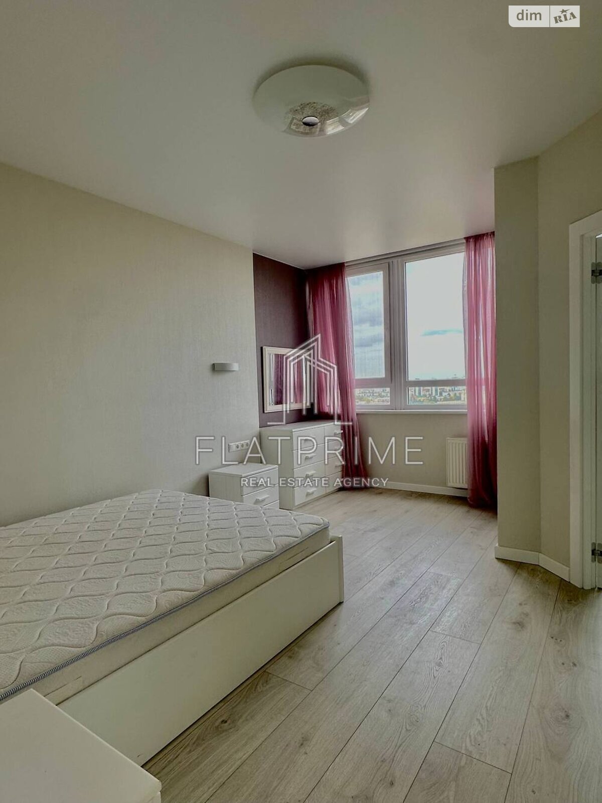 Продажа трехкомнатной квартиры в Киеве, на ул. Нижнеключевая 14, район Соломенский фото 1 Продажа трехкомнатной квартиры в Киеве, на ул. Нижнеключевая 14, район Соломенский фото 1