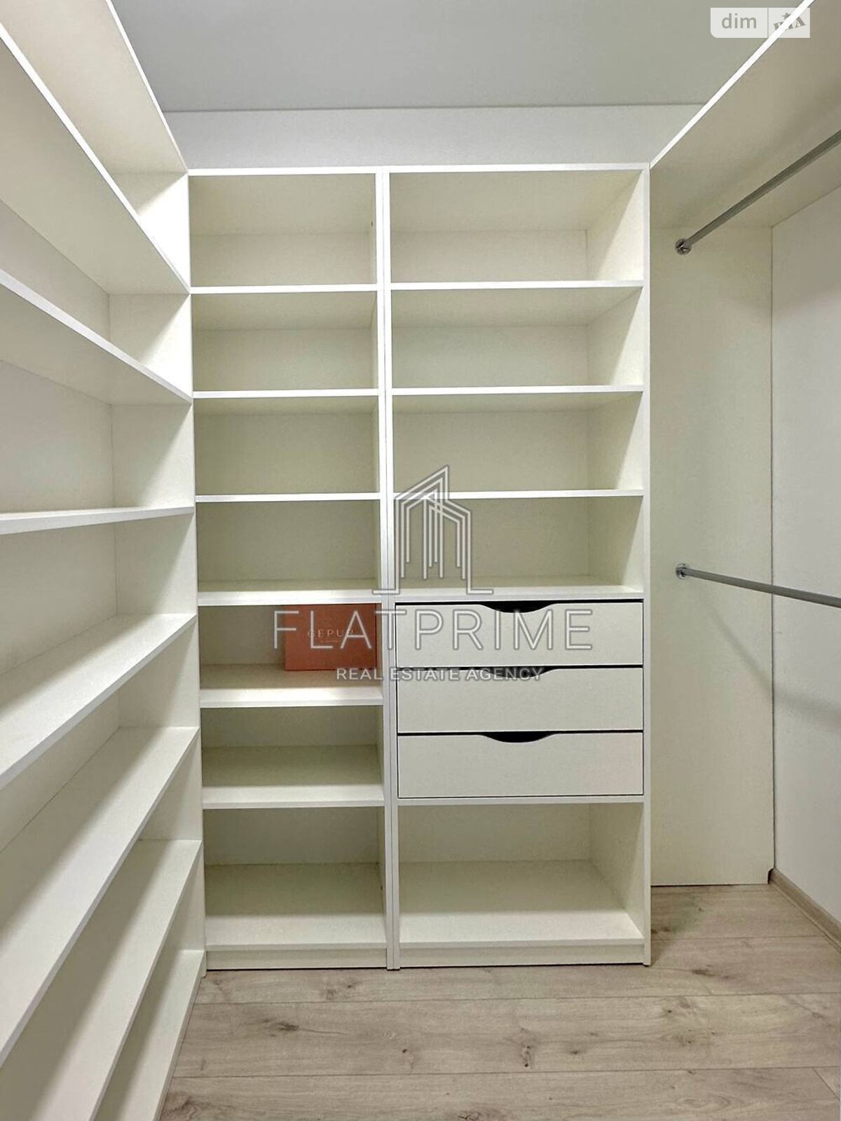 Продажа трехкомнатной квартиры в Киеве, на ул. Нижнеключевая 14, район Соломенский фото 1 Продажа трехкомнатной квартиры в Киеве, на ул. Нижнеключевая 14, район Соломенский фото 1