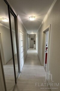 Продажа трехкомнатной квартиры в Киеве, на ул. Николая Голего 7В, район Караваевы Дачи фото 2