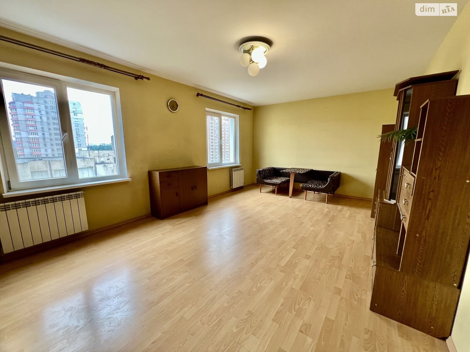 Продаж двокімнатної квартири в Києві, на вул. Миколи Голего 12, район Караваєві Дачі фото 1