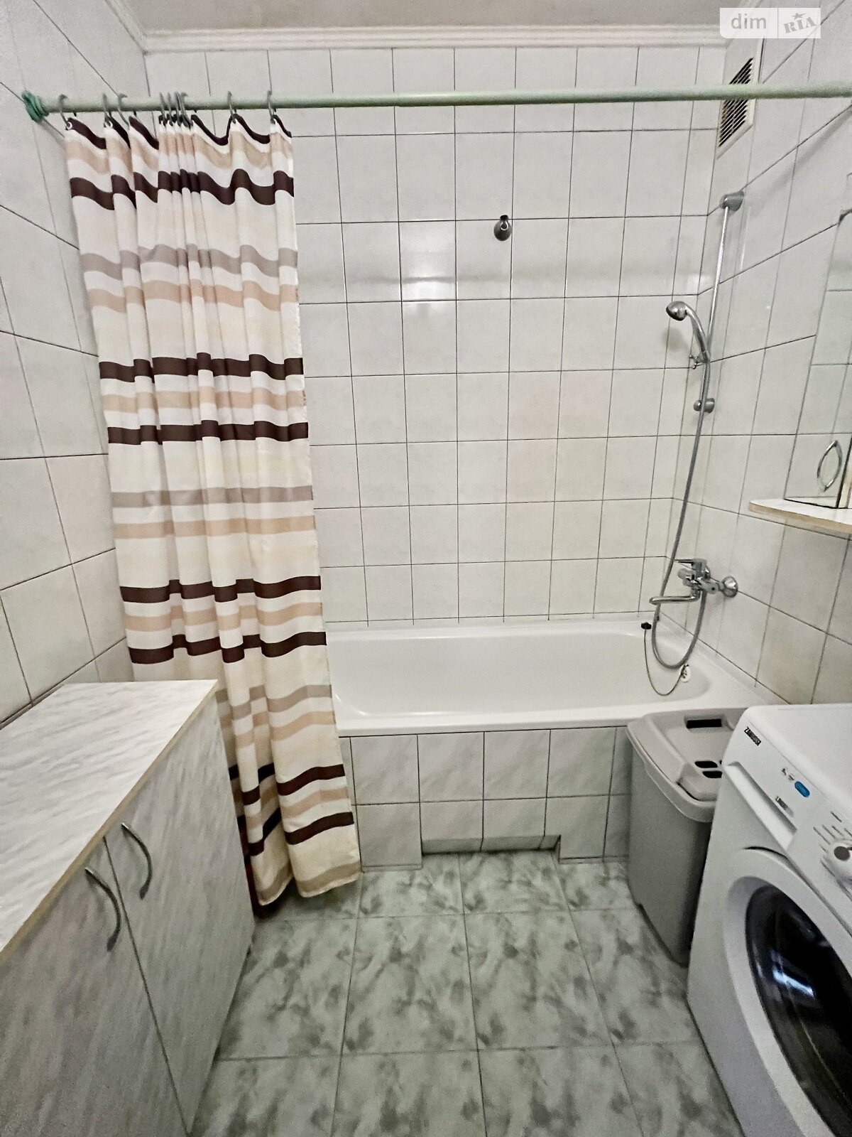 Продаж двокімнатної квартири в Києві, на вул. Миколи Голего 12, район Караваєві Дачі фото 1