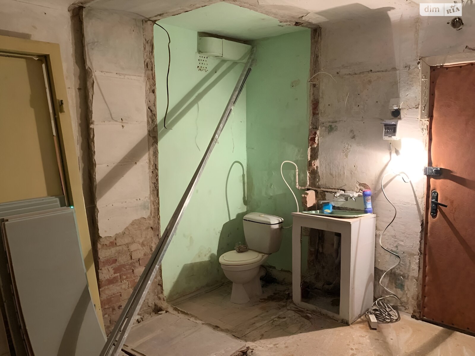 Продаж однокімнатної квартири в Києві, на вул. Новопольова 99А, район Караваєві Дачі фото 1 Продаж однокімнатної квартири в Києві, на вул. Новопольова 99А, район Караваєві Дачі фото 1