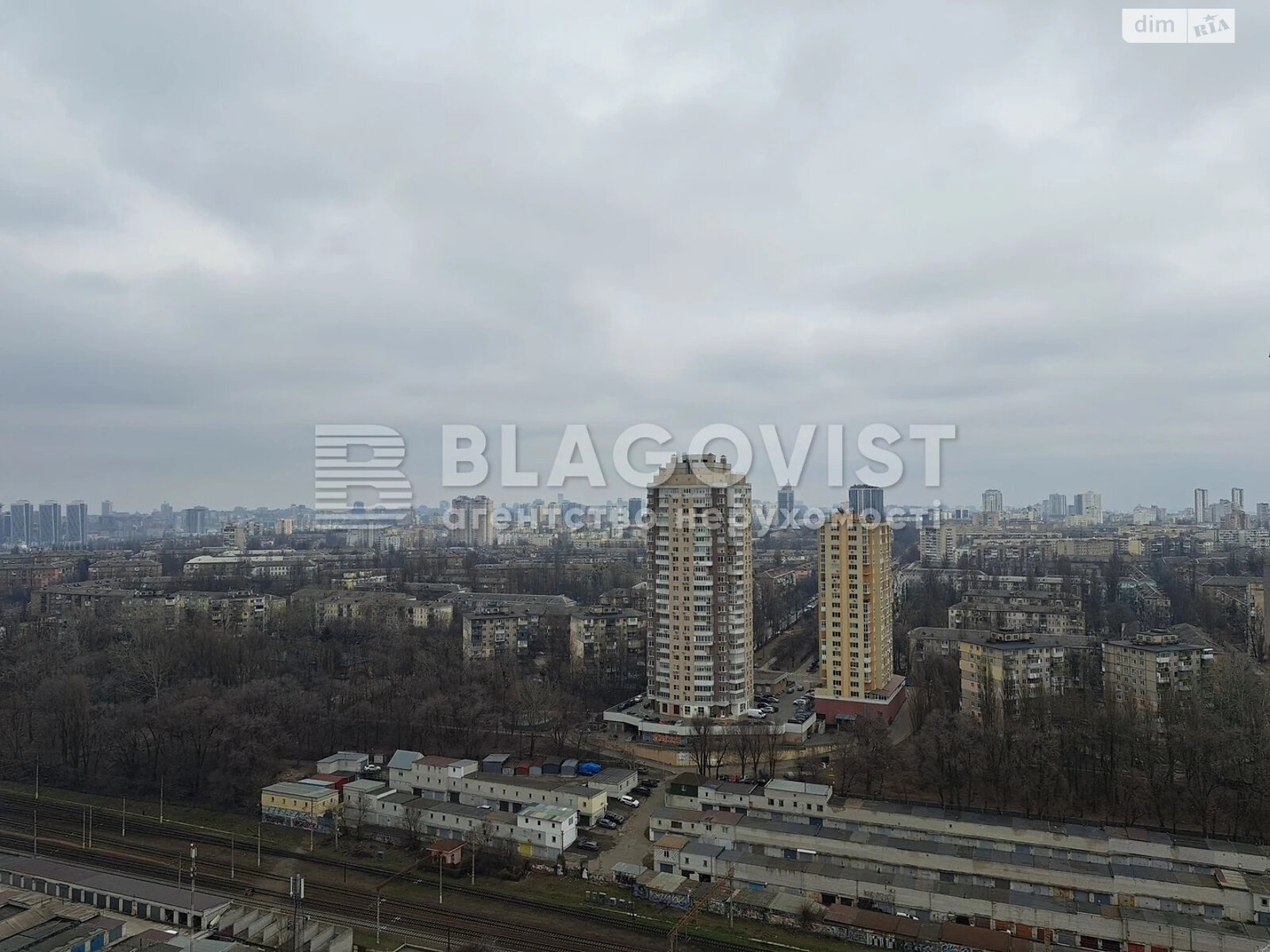 Продажа трехкомнатной квартиры в Киеве, на ул. Новополевая 2 корпус 1, район Караваевы Дачи фото 1 Продажа трехкомнатной квартиры в Киеве, на ул. Новополевая 2 корпус 1, район Караваевы Дачи фото 1