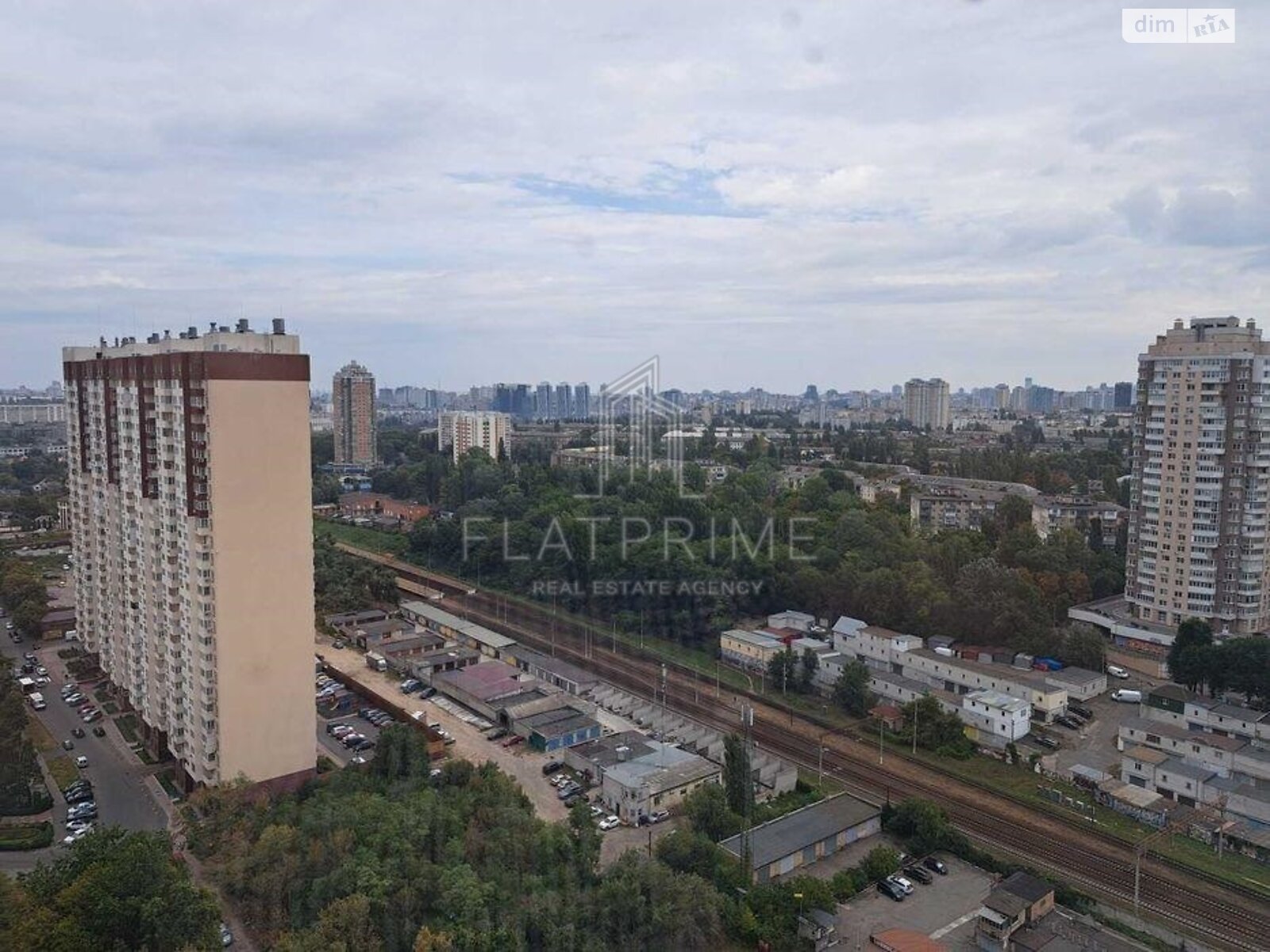 Продаж трикімнатної квартири в Києві, на вул. Новопольова 2 корпус 1, район Караваєві Дачі фото 1 Продаж трикімнатної квартири в Києві, на вул. Новопольова 2 корпус 1, район Караваєві Дачі фото 1